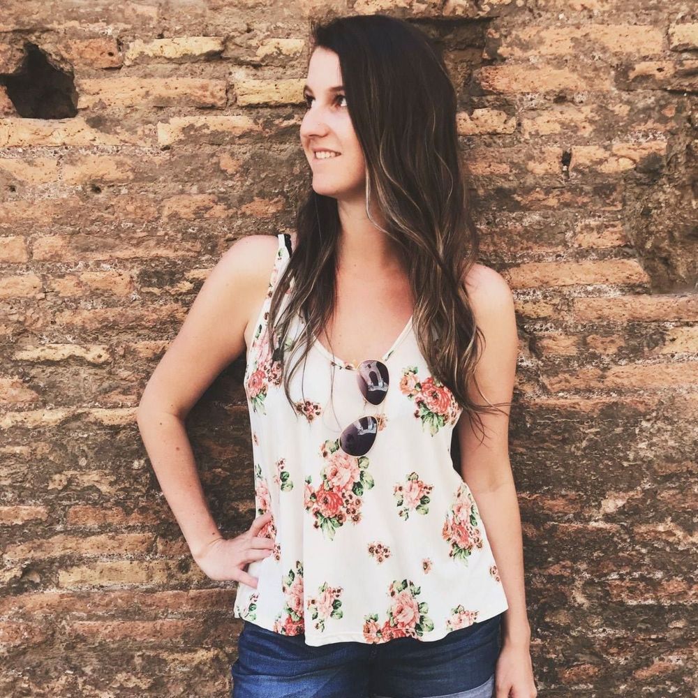 Meet your Posher, Elizabeth